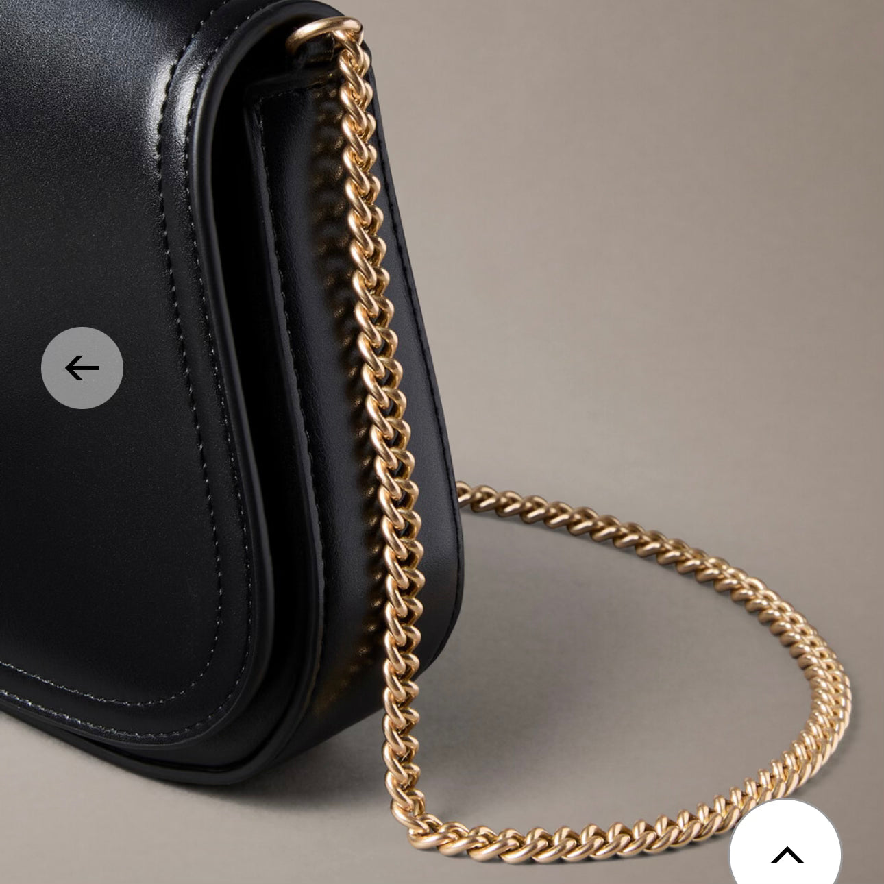Curved Wallet with Chain Strap Color: